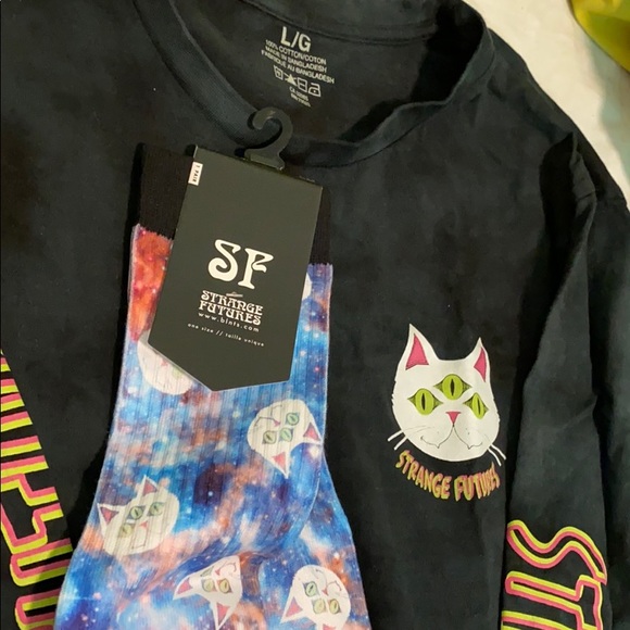AS-PACK STRANGE FUTURE SWEATSHIRT AND LONG SOCKS - Picture 4 of 5